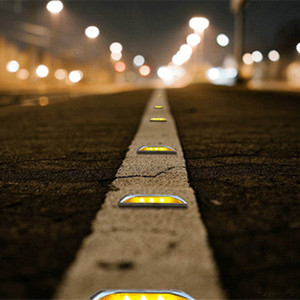 Marcatori Stradali Solari in Lega di Alluminio, Luci LED Ambra per Moli e Percorsi, Riflettore Bianco IP68 in Plastica PC - Product Image 6