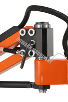 Machine de perçage et de taraudage électrique contrôlée par PLC avec moteur servo, puissance de 1,2 kW et vitesse de broche de 0 à 3000 tr/min