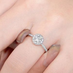 Bague de fiançailles Xinfly personnalisée en or blanc massif 18 carats, diamant de haute qualité 0,3 ct, style tendance pour mariage et soirée - Product Image 2