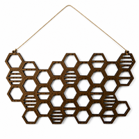 Support mural hexagonal en bois alvéolé pour boucles d'oreilles, organisateur de bijoux découpé au laser, vente en gros OEM, présentoir de rangement pour bijoux