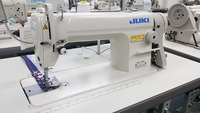 Machine à coudre industrielle d'occasion Jukis DDL-8100e Machine à coudre à point droit à aiguille simple à grande vitesse avec table