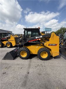 Mini Cargadora Compacta para Uso Agrícola Xc7-Sr10B, Diseño Compacto para Espacios Reducidos, Elevación de Cangilones Resistente, Movimiento Estable - Product Image 6