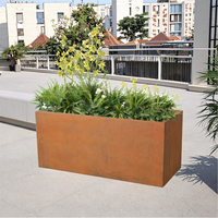 Jardinière extérieure en métal durable avec décoration de jardin de forme carrée au design moderne de style rustique pour la plantation