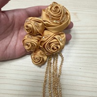 Applique de rose 3D en satin de luxe faite à la main avec franges de cristaux pour robe de soirée, accessoires de couture DIY pour robe de mariée