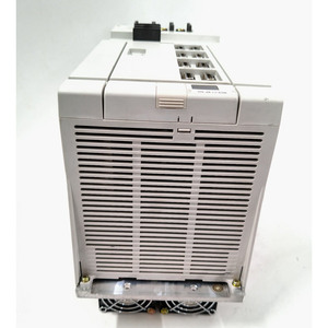 MDS-C1-SP-300 DCS Axis Drive, Motor de CA con Construcción de Aluminio y Plástico para Automatización Industrial - Product Image 5