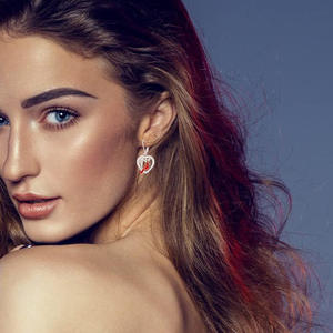 Boucles d'oreilles pendantes en forme de cœur cardinal argenté pour femme, romantiques, à porter au quotidien, en argent sterling 925 avec sertissage clos en cristal et strass - Product Image 4