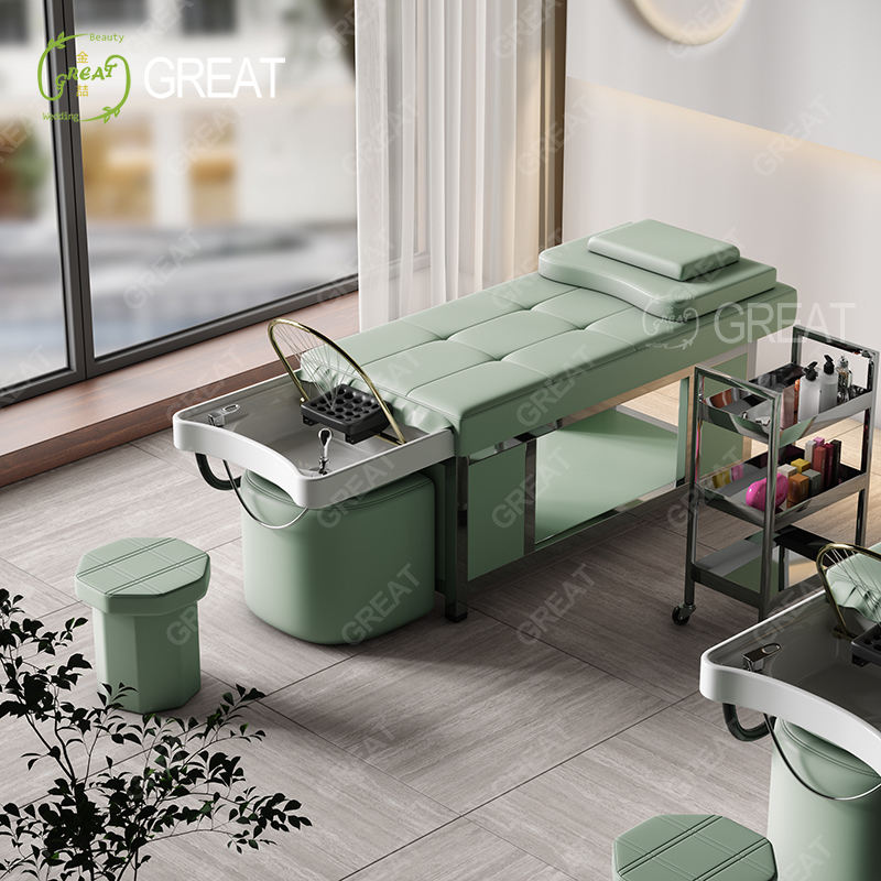 สีเขียวอ่อน