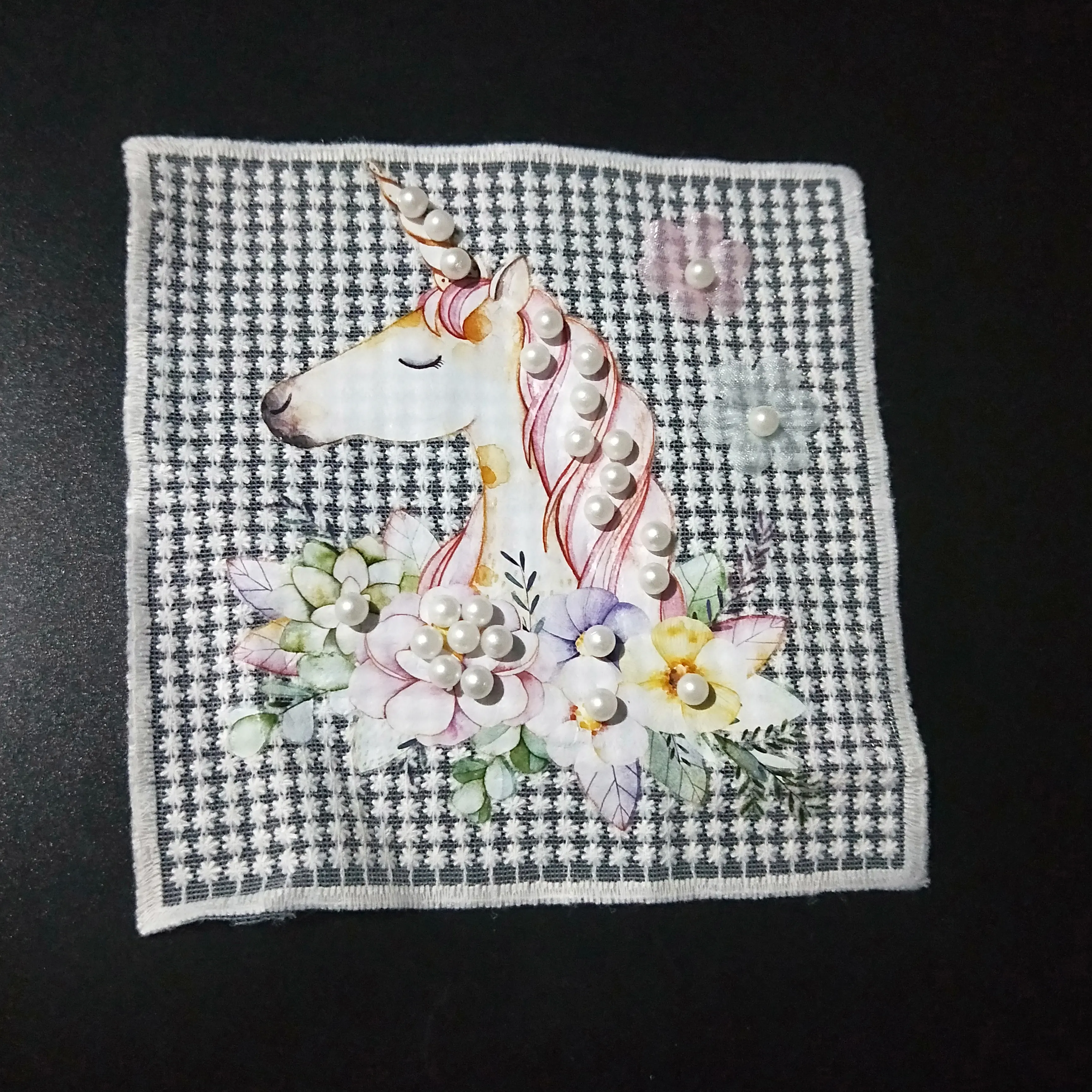 Unicorn disegno del merletto di applique branelli della perla tessuto del merletto del tessuto del ricamo patch con la vignetta di stampa per T-Shirt