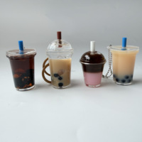 Porte-clés personnalisé en acrylique avec figurine flottante liquide, mini tasse à bière ou à thé au lait, effet sable mouvant, pour décorations de Noël, vente en gros