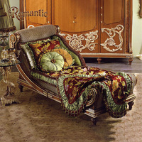 Cadre de lit Queen Size en bois massif capitonné de style européen royal classique français, ensemble de chambre à coucher antique sculpté à la main