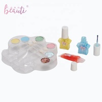 Vente en gros d'ombres à paupières personnalisées non toxiques brillant à lèvres vernis à ongles ensemble de maquillage avec étui de transport en plastique pour enfants filles