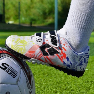 <span class=keywords><strong>Scarpe</strong></span> da calcio per bambini <span class=keywords><strong>scarpe</strong></span> da calcio con gancio per interni <span class=keywords><strong>scarpe</strong></span> da calcio a punta lunga verde per ragazzi - Product Image 3