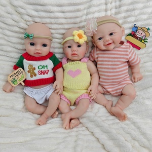 ตุ๊กตารีบอร์นขนาด 12 นิ้ว แบบอินเทอร์แอคทีฟสำหรับพ่อแม่และลูก ตัวตุ๊กตาทำจากวัสดุอ่อนนุ่ม พร้อมการแสดงออกที่สมจริง เหมาะสำหรับเด็กๆ ในการเรียนรู้และเล่นบทบาทสมมติ - Product Image 4