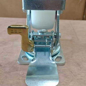 Schwenkbares Industrierad mit hoher Tragfähigkeit aus Stahl mit Nylonrad, Zehenschutz und Bremse - Product Image 5