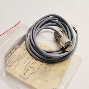 Sensor de Inducción PLC <span class=keywords><strong>IGR</strong></span> 14.24.35, Ranura de 3mm, PNP, con Garantía - Product Image 1