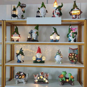 Wholesale Custom Resin Led Light Funny Dwarf Figurines <strong>Large</strong> Outdoor Decoration <strong>Garden</strong> <strong>Gnomes</strong> Solar Powered - Product Image 1