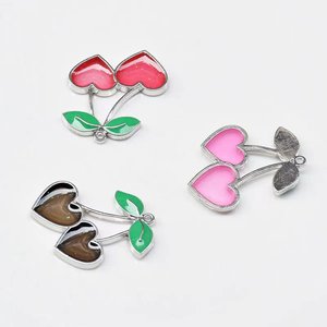 Pendentif cœur cerise en alliage de zinc et résine époxy pour la fabrication de boucles d'oreilles, accessoires de bijouterie GJ187 - Product Image 1