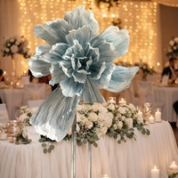 Grandes sculptures florales géantes en plastique – Décoration florale artificielle surdimensionnée pour mariages, centres commerciaux, vitrines et murs décoratifs