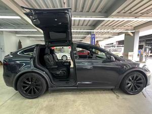 <span class=keywords><strong>Tesla</strong></span> Model <span class=keywords><strong>X</strong></span> 2023 édition à double moteur et toutes roues motrices - Product Image 3