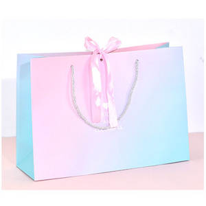 Sac cadeau bicolore dégradé style coréen Ins avec nœud et poignée en corde pour emballage de vêtements - Product Image 6