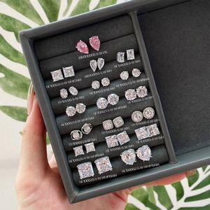 Boucles d'oreilles clous de mariée Dylam en argent sterling 925 avec grandes pierres carrées en zircon cubique 5A étincelantes, bijoux de luxe pour femme, vente en gros - Product Image 6