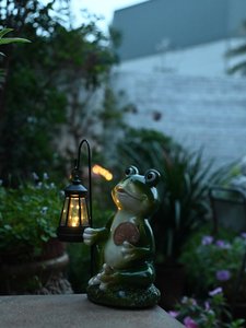 Porte-encens en résine en forme de grenouille pour l'extérieur, lampe solaire sur pied, style campagnard, décoration de jardin - Product Image 5