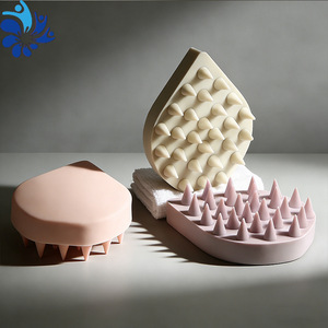 Brosse de massage du cuir chevelu en silicone, forme goutte d'eau, 15-20 cm, pour le soin et le nettoyage des cheveux des adultes - Product Image 1