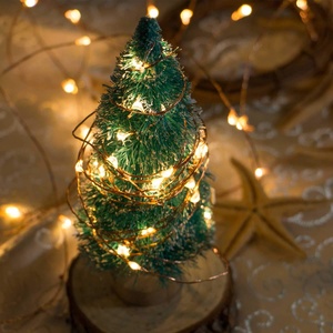 Guirnalda de Luces LED de 10 Metros y 100 LED, Funciona con 3 Pilas AA, Cable de Cobre, Luz Blanca Cálida, para Exteriores, Hogar, Navidad, Fiestas - Product Image 4