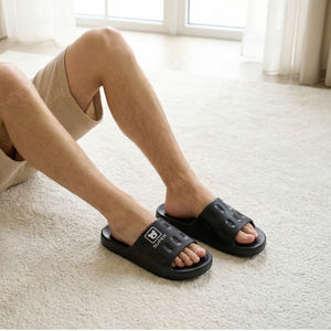 Pantuflas de Baño Deportivas, Transpirables, Impermeables, Antideslizantes, Acolchadas, de Material EVA Reciclable, para Interiores y Exteriores - Product Image 3