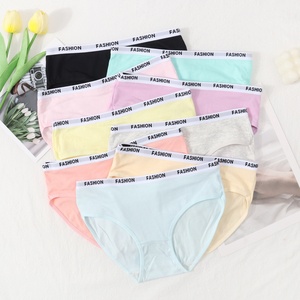 <span class=keywords><strong>Slip</strong></span> in <span class=keywords><strong>cotone</strong></span> da <span class=keywords><strong>donna</strong></span> grazioso colore della caramella a vita media alta con cavallo sottile ogni giorno solido lettere all'ingrosso transfrontaliere per gli studenti - Product Image 1