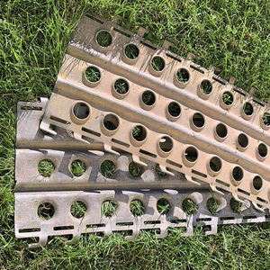 Tablón de acero perforado personalizado y esteras Marston resistentes para bases de cimentación de puentes y pisos de soporte de muelle estructural - Product Image 3