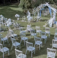 Chaise de mariage en plastique blanc, design moderne, élégante et durable, nouvelle arrivée pour les hôtels, la restauration, les mariages, les fêtes et l'utilisation en extérieur