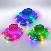 Chapeau de cowboy lumineux LED en PVC brillant multicolore attrayant, chapeau de cowgirl lumineux pour le carnaval, la rave, le festival de musique