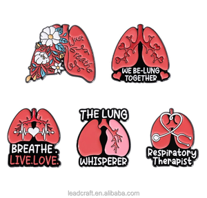 Lencana Logam Enamel Keras Berkualitas Tinggi dengan Logo Kustom untuk Dekorasi Jersey Fashion dan Pin Kerah untuk Pakaian - Product Image 3