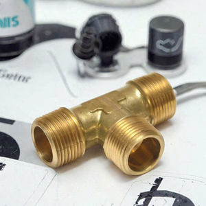 Fabricant de premier plan de raccords en laiton pour tuyaux, raccords en T forgés pour l'alimentation en eau - Product Image 5