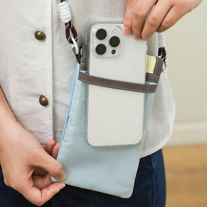 กระเป๋าใส่โทรศัพท์แบบสะพายข้างคอตตอนโรดสีฟ้าอ่อนพร้อมฟังก์ชั่นใส่บัตรสำหรับการเดินทาง - Product Image 5