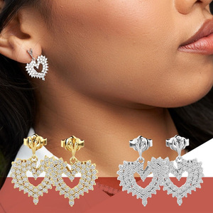 Orecchini Pendenti a Cuore Scintillante per Donne, Orecchini Pendenti con Effetto Pavé, Gioielli di Moda per Uso Quotidiano e Feste - Product Image 2