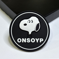 Patch en PVC souple 3D personnalisé de haute qualité, motif dessin animé, logo personnalisé, petit patch en PVC, patch en caoutchouc, logo thermocollant pour vêtements