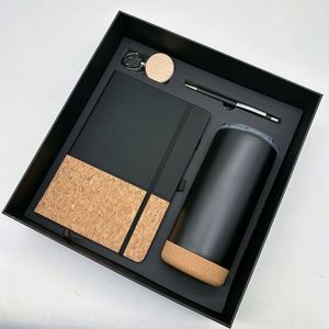 Set de Regalo 4 en 1 para Acción de Gracias: Cuaderno de Corcho Bicolor, Bolígrafo, Destapador de Botellas y Llavero con Taza de Café - Product Image 3