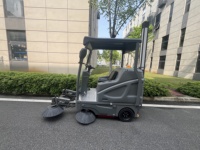 Balayeuse de voirie Tebaïs GS16 à conduite autonome pour le nettoyage des propriétés commerciales et des collectivités, avec système de nettoyage par incinération thermique des déchets
