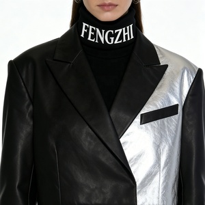 <span class=keywords><strong>Blazer</strong></span> Corto da <span class=keywords><strong>Donna</strong></span> in Ecopelle con Blocchi di Colore Asimmetrici, Colletto a Revers, Spalle Strutturate, Maniche Lunghe, Nero e Argento - Product Image 5