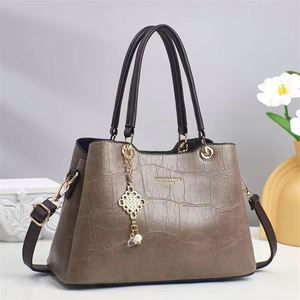 Sac à main pour femme en cuir de bonne qualité, léger et durable, grande capacité, idéal pour les voyages quotidiens, les sorties en plein air, les affaires, fermeture éclair, polyester - Product Image 3