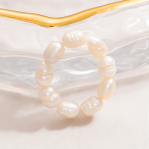 Aros con Colgantes de Perlas de Agua Dulce, Chapados en Oro de 18K, Acero Inoxidable, Aretes para Uso Diario de Mujer - Product Image 4