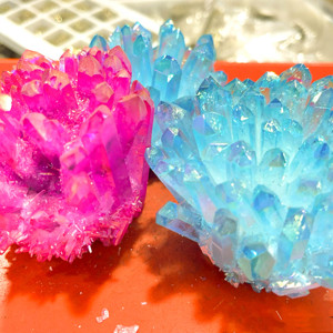 Tự Nhiên Màu Xanh Pha Lê Đá Bán Buôn Thiên Thần <span class=keywords><strong>Aura</strong></span> Tinh Thể Thạch Anh Cụm Cầu Vồng Màu Sắc <span class=keywords><strong>Aqua</strong></span> <span class=keywords><strong>Aura</strong></span> Pha Lê Cụm Cho Trang Trí Nội Thất - Product Image 1