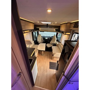 Camping-car Itineo Famili JC740 Classe A avec 6 couchages, conduite à droite, transmission automatique, une chambre, réglable - Product Image 1