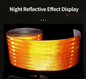 Ruban de sécurité haute visibilité en PVC acrylique orange, sensible à la pression, étanche, pour marchandises dangereuses, normes UE, camions-citernes, matières dangereuses - Product Image 4