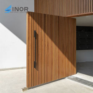 Alambre de puerta de pivote moderno teñido gris-Roble cepillado con acentos de níquel mate para aplicación exterior de sala de estar moderna de granja - Product Image 1