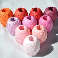 Fil de raphia en papier en rouleau pour la décoration artisanale DIY, idéal pour Noël, la Saint-Valentin, les cadeaux, l'emballage et les bouquets de fleuristes