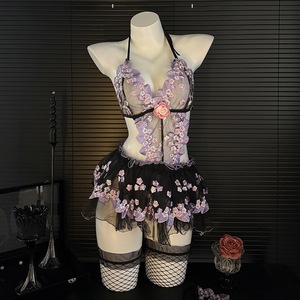 Jupe tutu sexy en dentelle brodée pour une tenue de nuit/uniforme séduisante et alléchante, parfaite pour un style épuré et sensuel. - Product Image 2