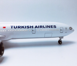 1/157 Schaal 47cm Turkish <span class=keywords><strong>Airlines</strong></span> Boeing B777 Die-cast Resin Vliegtuigmodel met LED-verlichting & landingsgestel - Product Image 3